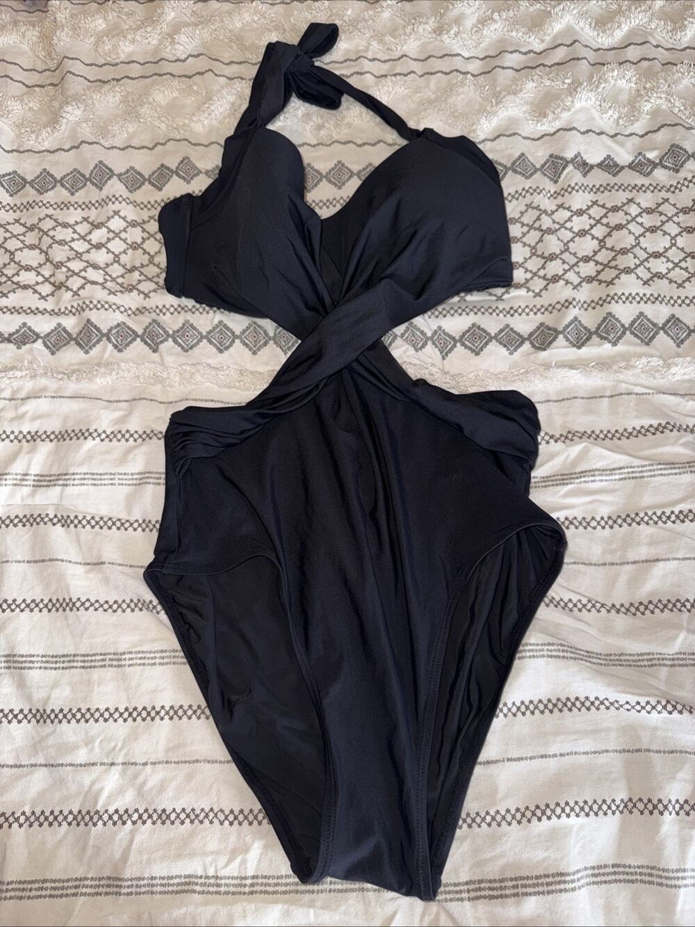 Anthropologie One-Piece Cut-Out Twist Swimsuit Black Size Small EUC